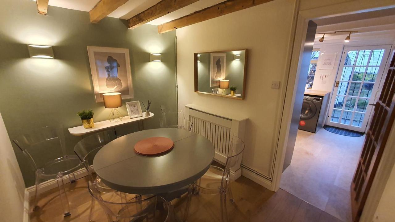 Beautiful House And Elevated Garden In Bridgnorthヴィラ エクステリア 写真