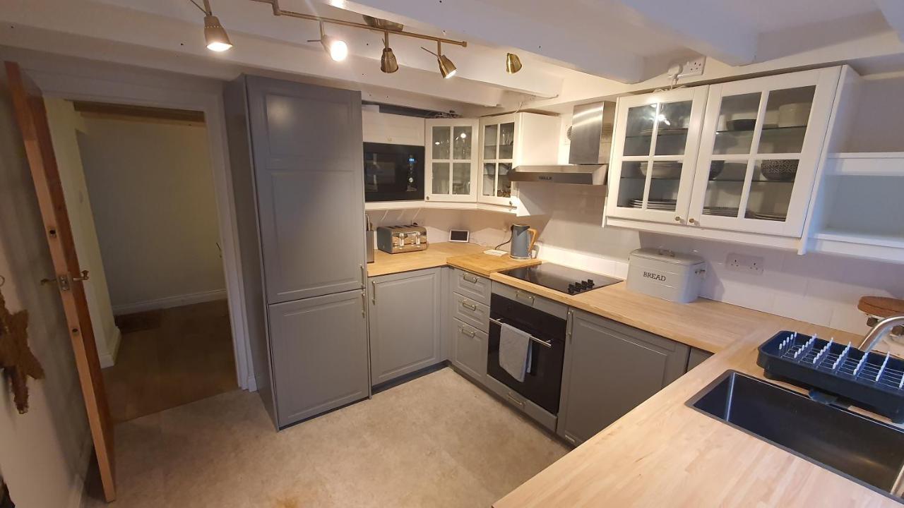 Beautiful House And Elevated Garden In Bridgnorthヴィラ エクステリア 写真